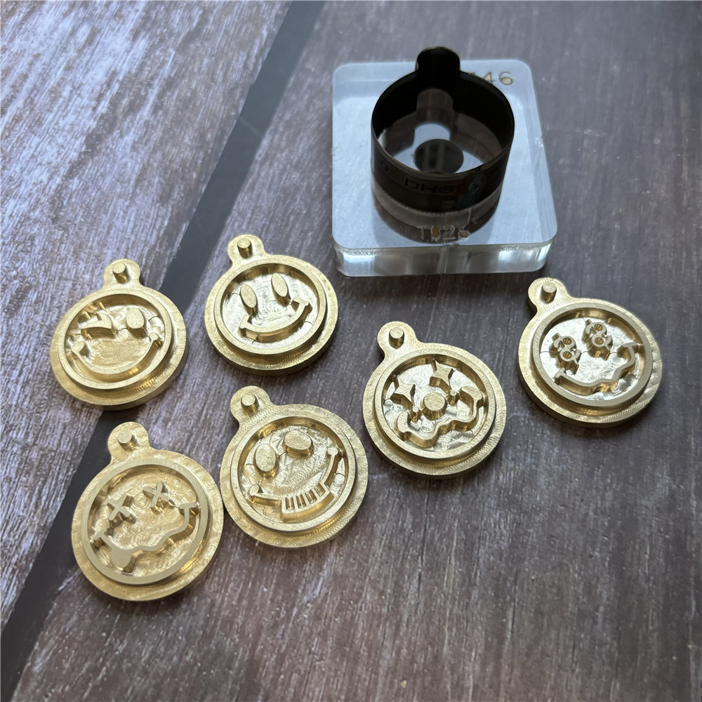 Custom Pendant Smile Face Copp - Leather Stamp Set avis et prix