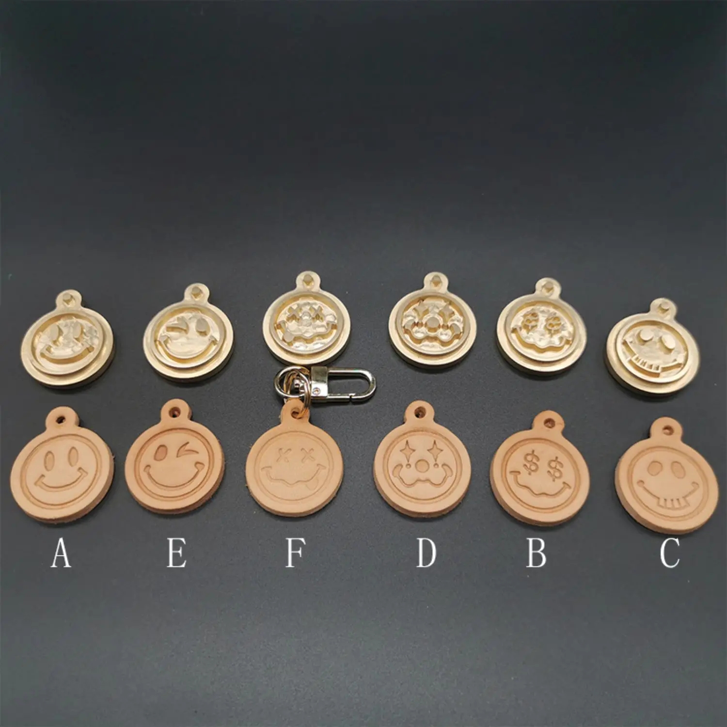 Custom Pendant Smile Face Copp - Leather Stamp Set avis et prix