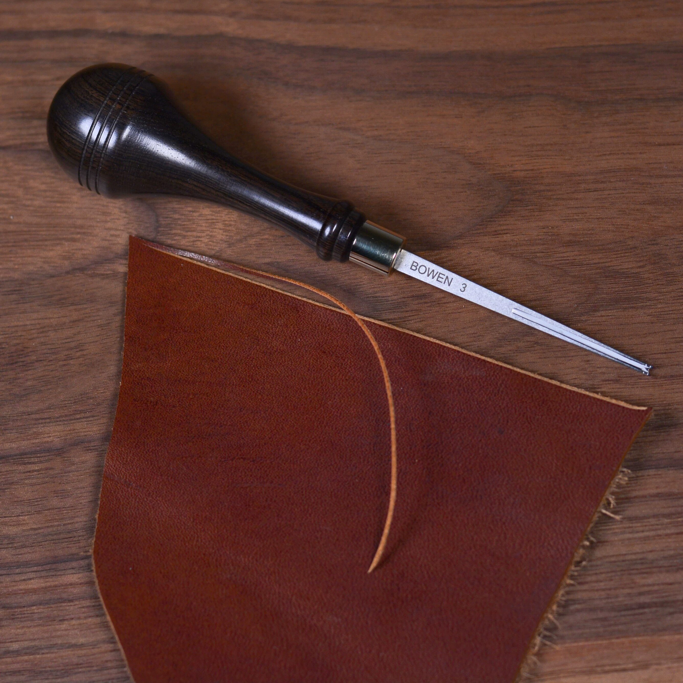 BOWEN M390 Powder Steel Leathe - Leather Edge Beveler avis et prix