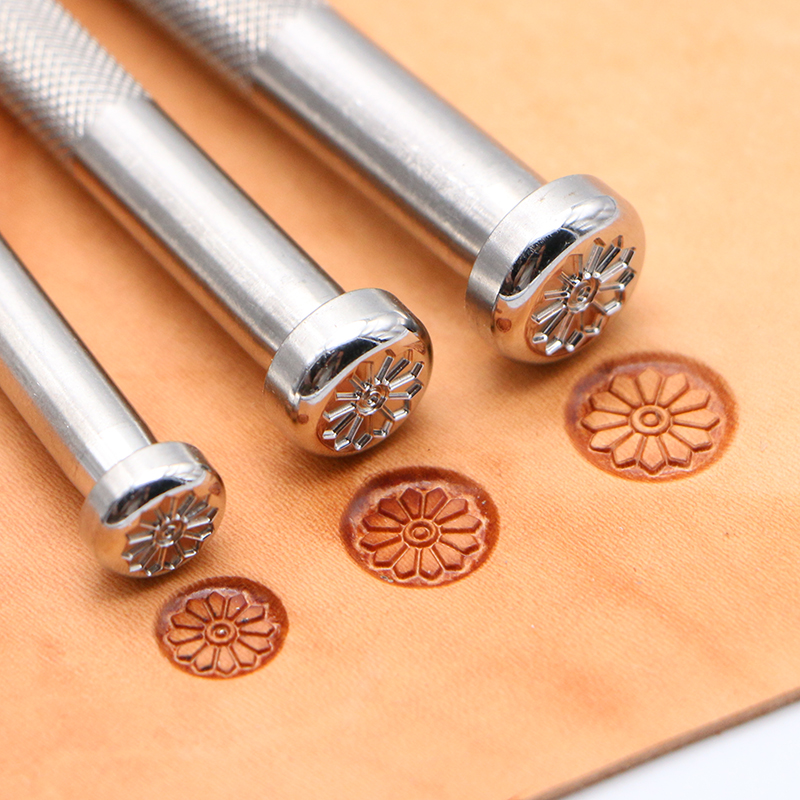 Flower Center Pattern J301  Le - Leatherwork Tools avis et prix